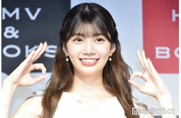 元日向坂46メンバー、ミニスカ＆ニーハイで美脚披露「体の半分以上が脚」「スタイル良すぎ」と反響