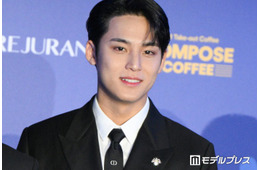 SEVENTEENミンギュ、肉体美際立つ腕まくり姿に視線集中「彫刻みたい」「太すぎてかっこいい」