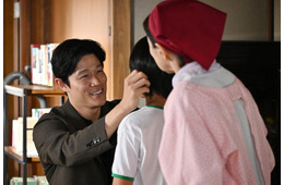 「リブート」早瀬（鈴木亮平）、正体を息子・母に“気づかせた仕草”に視聴者涙【第9話ネタバレ】