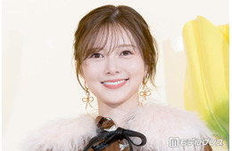 白石麻衣、美脚際立つタイツショット公開「可愛すぎて二度見」「雪のような透明感」と反響