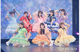 CUTIE STREET、韓国音楽番組「Mカ」初出演で話題沸騰 唯一の日本語台詞に注目集まる「これぞ日本のアイドル」「3人のエンディング妖精神」