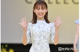 NMB48メンバー、ミニ丈から美脚際立つ「天使降臨」「スタイル抜群」と絶賛の声