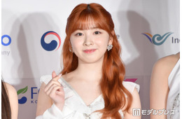 NiziUミイヒ、マリーちゃん姿でディズニーランドへ「可愛さ異次元」「着こなしがオシャレすぎる」と反響