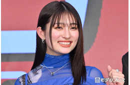 吉川愛、美背中際立つドレス姿披露「ラインが美しすぎる」「大人っぽくてドキッとした」と絶賛の声