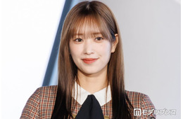 元日向坂46佐々木久美、手編みのチューリップ柄スカーフ公開「クオリティ高すぎ」「腰に巻くの可愛い」と反響