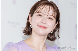 村重杏奈、白シャツからのぞく美脚ショットにファン悶絶「セクシーすぎる」