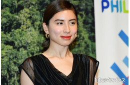 第2子妊娠中のラブリ「おいしい春、くるしいお腹」お腹ふっくらな妊婦ショット公開「コーデ可愛い」「愛おしい姿ですね」の声