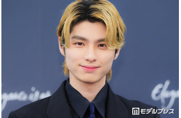 本田響矢、ノースリーブで逞しい筋肉披露 オフショットに「格好良すぎて震える」「腕まわりが最高」と絶賛の声