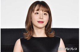 平野綾、舞台「チェンソーマン」マキマのビジュアル公開「再現度高すぎます」「美しい」の声