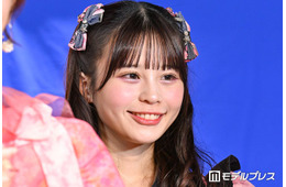 CANDY TUNE村川緋杏、タイでのピンク水着姿公開「スタイル抜群で絵になる」「まさにファビュラス」の声