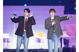 SEVENTEEN・DK＆SEUNGKWAN、IU・EXO・優里・back number…名曲圧巻カバー 2人がカップル役・MINGYUも出演のMVパロディに歓声沸く