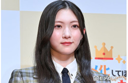 櫻坂46谷口愛季、ビッグサイズシャツから美脚スラリ「スタイルレベチ」「天使のような可愛さ」と反響
