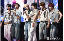 TWS、ファンが「本物の宝物」客席に接近 ジフンは「トッケビ」名シーン再現【KCON JAPAN 2026】