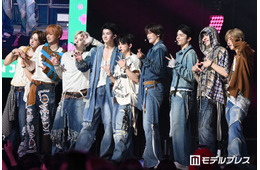 &TEAM、ファンと接近アイコンタクト「キスを超えましたね」“エネルギー200％”で魅せたステージ【KCON JAPAN 2026】