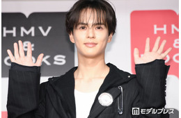 奥野壮、ピンク髪に大胆イメチェン「似合いすぎ」「ビジュアル最強」とファン絶賛