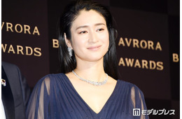 小雪、撮影終わりのすっぴん＆リアルな私服ショット公開「圧倒的な透明感」「このまま雑誌に載ってそう」と絶賛の声