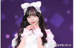 中村雅俊の三女・中村里砂、“耳＆尻尾つき”白猫風ミニドレスで観客魅了【サツコレ2026S/S】