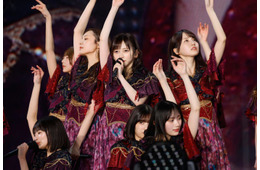 乃木坂46、初の東京ドーム3DAYS公演 14年間の歴史辿る【14thバスラ／DAY2セットリスト】
