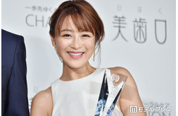 鈴木奈々、“掃除のプロ”芸人に掃除してもらった自宅バスルーム公開「お風呂明るくて素敵」「広々してて憧れ」の声