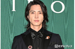 山下智久、嵐への想い“2文字”でつづる「色々な想いが込められてそう」「リスペクト感じる」と反響続々