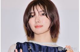 櫻坂46藤吉夏鈴、タイトミニワンピ姿で美脚輝く「可愛さとカッコよさのバランスが神」「スタイル抜群すぎる」と反響