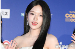 IVEユジン、ベッドルームでのノースリミニワンピ姿披露「可愛すぎて悶絶」「破壊力すごい」の声