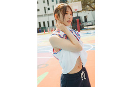 日向坂46藤嶌果歩、スポーティさ溢れるユニフォーム姿 1st写真集先行カット第4弾解禁