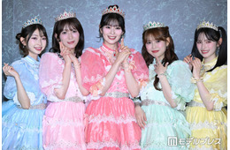 超ときめき宣伝部、ティアラ輝くメンカラ衣装で美スタイル際立つ「最上級にかわいいの！」ダンスも【Mrs. GREEN APPLE presents「CEREMONY」】