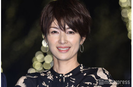 吉瀬美智子、高級感溢れる自宅キッチン公開に反響「どこを見てもお洒落」「海外のアパートみたい」
