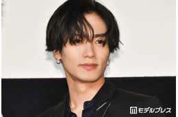 THE RAMPAGE川村壱馬、父親との映画館2ショット公開「骨格がそっくり」「親子でオーラすごい」と反響