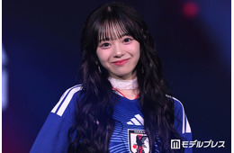 CUTIE STREET増田彩乃、ユニフォーム×シースルスカートのカジュアルスタイル「さすがの着こなし」「おめめパッチリ」とファン絶賛【オキコレ2026】