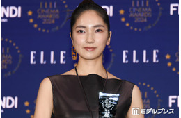 仁村紗和、父親＆愛犬とのプライベートショット公開「雰囲気が似てる」「わんちゃんと同じ表情してて癒される」の声