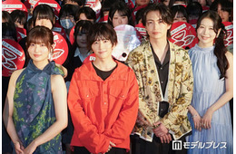 板垣李光人・綱啓永・吉川愛・ME:I MOMONAら、高校にサプライズ登場で420人の生徒が熱狂 学生時代の“恐怖体験”告白【口に関するアンケート】