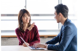 気づけば恋愛圏外？ 男が「育ちが悪そう」とジャッジする40代女性の3大NGワード