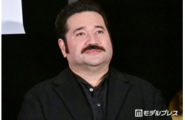 人気俳優、元宝塚歌劇団トップスターの妻と夫婦ショット公開「圧倒的な存在感」「穏やかな2人の表情が最高」の声