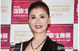 大地真央、宝塚男役時代の貴重なショット公開「イケメンすぎて眩しい」「今も昔も美しい」と反響