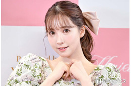 三上悠亜、美ボディ際立つビキニ姿で韓国満喫「セクシーと可愛いが共存」「理想のボディライン」と反響