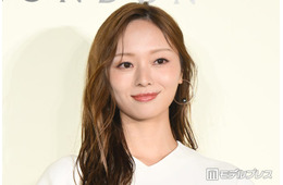 元乃木坂46梅澤美波、10cmヒールで美スタイル際立つ 夏一緒に過ごしたい憧れの先輩明かす「今もご縁が続いている」【ジョー マローン ロンドン】