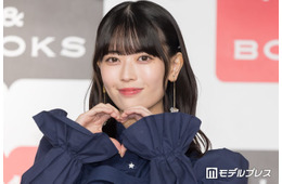 乃木坂46岩本蓮加、美ウエストチラリ「TIF」衣装ショットにファン悶絶「女神降臨」「透明感レベチ」