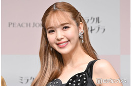 藤田ニコル、那須旅行での親子ショット公開「すっかり素敵なママ」「すっぽり収まってて可愛すぎる」と反響