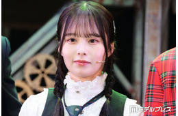 元乃木坂46佐藤璃果、美脚＆美腕際立つレースミニキャミワンピ姿披露「透明感レベチすぎる」「夏の妖精」と反響