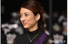 2児の母・小沢真珠、娘達とUSJ満喫 3ショットに反響「3人ともスタイル抜群」「綺麗なママ」