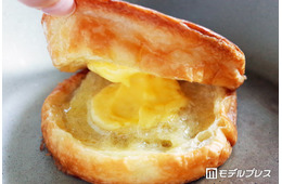 サクじゅわ食感が幸せすぎる！ファミマ“も～っちり”クロワッサンが“ある一手間”でベーカリーの焼き立て級に