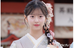 AKB48八木愛月、オーバーサイズニット×ブーツで美脚スラリ「頭身バランスが神」「何でも着こなせるスタイル」の声
