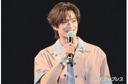 ACEes浮所飛貴「全員可愛い」アイドル全開で黄色い歓声 愛媛伝統工芸衣装で登場【TGC松山2026】