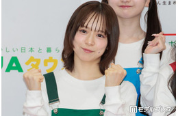 AKB48グループ4代目総監督、“きつねダンス”ミニスカ衣装ショットに絶賛の声「ビジュ最強」「スタイル抜群」