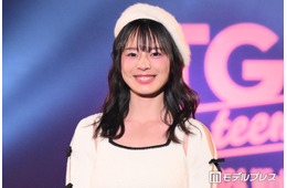 「今日好き」小國舞羽、美スタイル際立つミニスカ姿公開「美脚」「くびれ綺麗」と反響