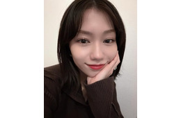 元AKB48メンバー、美脚透けるノースリワンピ姿に反響「黒が大人っぽくて素敵」「腰の位置が高くて神スタイル」