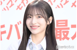 AKB48メンバー、美脚際立つミニスカ制服ショットに絶賛の声「スタイル良くて憧れ」「めっちゃ似合ってる」