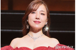 平原綾香、氷川きよし指導で作った人生初のカレー披露「初めてとは思えないクオリティ」「ルウじゃないのすごい」と反響